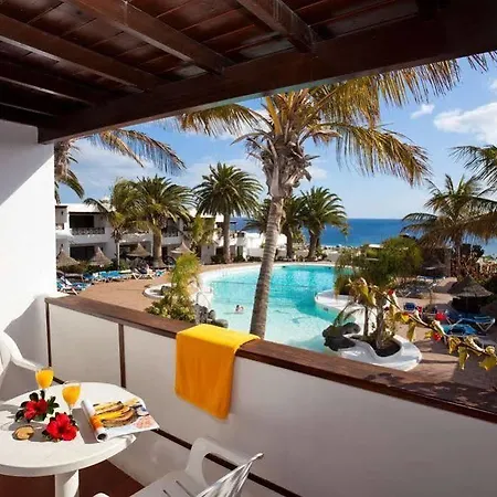 R2 Bahia Kontiki Puerto del Carmen (Lanzarote)