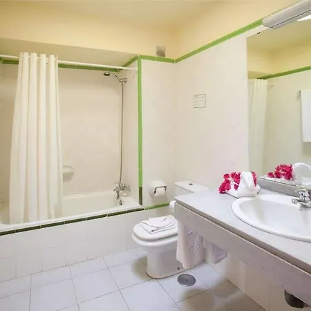 R2 Bahia Kontiki Hotell