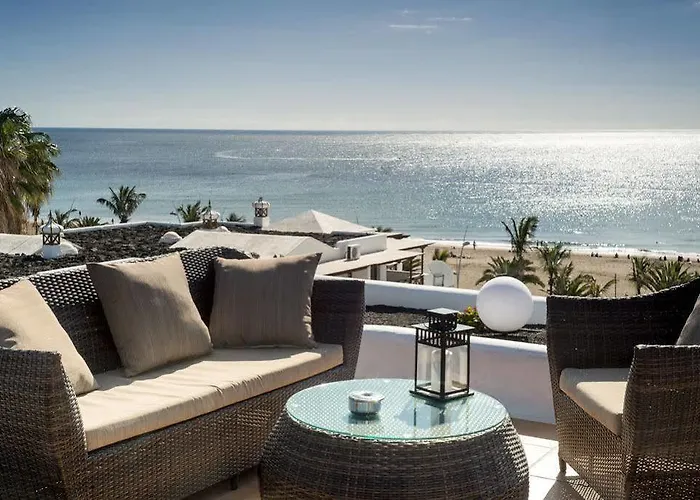 R2 Bahia Kontiki Puerto del Carmen (Lanzarote)