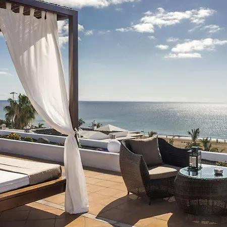 R2 Bahia Kontiki Puerto del Carmen (Lanzarote)